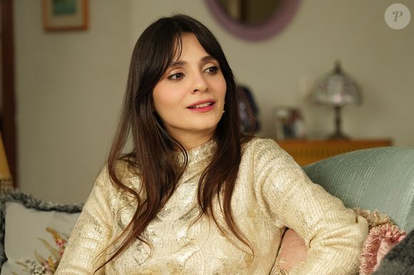 Irmak chama Mert para cantar em seu aniversário, na novela 'Coração de Mãe', capítulo de segunda-feira 20 de abril de 2026