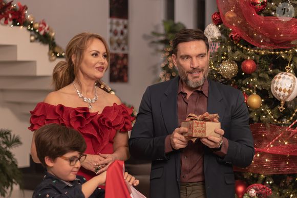 Agora a estrela Gaby Spanic marca presença em duas produções de Natal: 'Um Natal Complicado', e 'Uma Dose de Amor no Natal'.