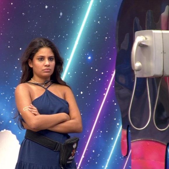 Gabi 'panquequinha' bem que tentou 'guardar-caixão' com o Big Fone prata, mas foi o dourado que tocou