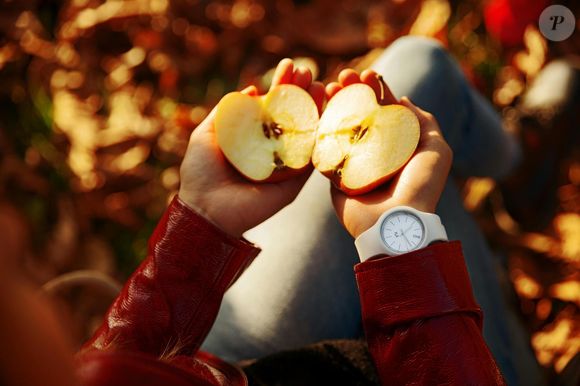 Maçã é rica em quercetina, que tem ação anti-inflamatória sobre as vias respiratórias, ajudando a reduzir crises de asma, rinite e bronquite