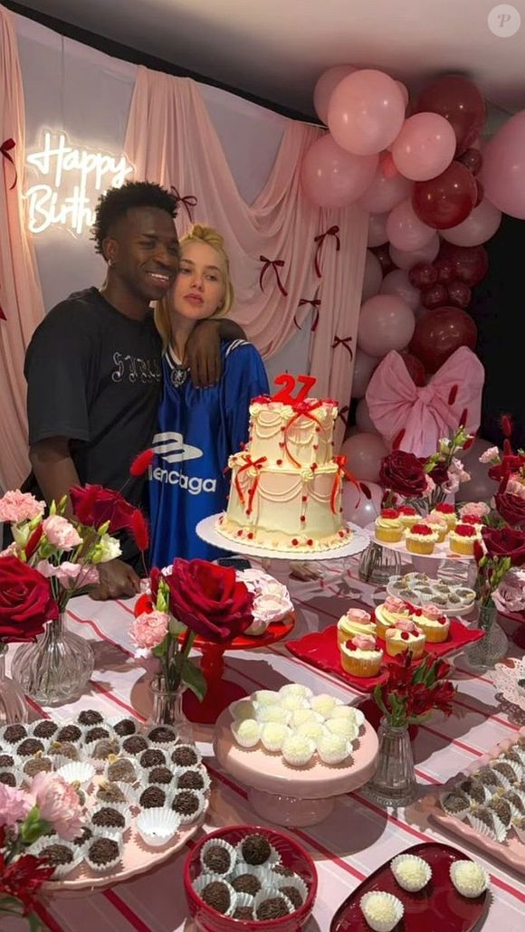 Margareth Serrão mostrou a filha, Virgínia Fonseca, com semblante triste ao lado de Vini Jr.