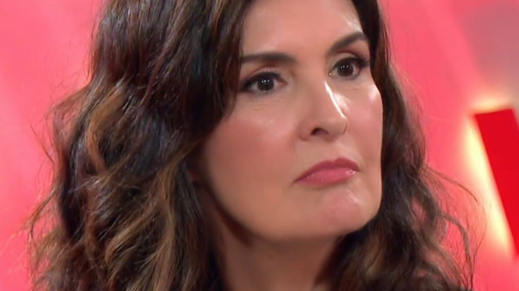 'É preciso muito mais que isso': Fátima Bernardes se revolta com autoridades após operação com 132 mortos no Rio