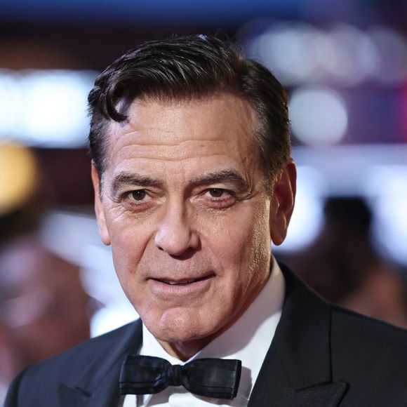 George Clooney deu uma resposta afiada às duras críticas do Presidente dos Estados Unidos.