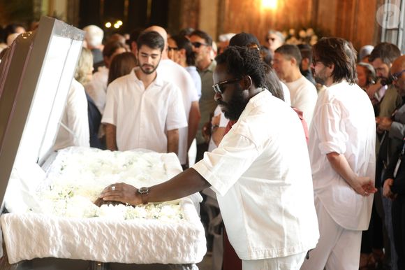 Velório de Preta Gil reuniu uma série de famosos em 25 de julho de 2025