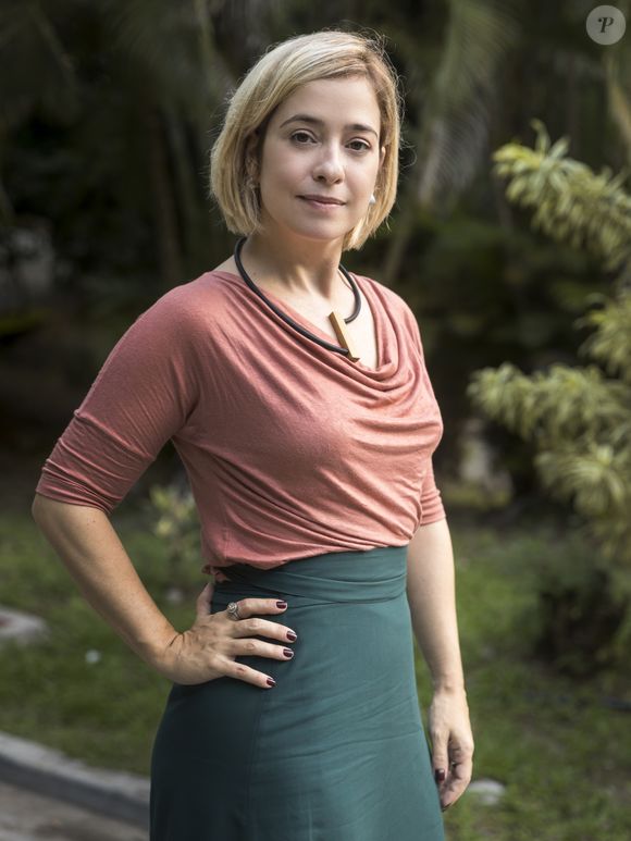 Paloma Duarte: durante uma interação com seguidores no Instagram, Paloma Duarte foi questionada sobre sua preferência entre Globo e Record e não hesitou na resposta. “Fiz grandes amigos na Record, fui bem feliz o tempo que estava lá. Mas não dá nem para comparar, né? Em termos de estrutura, de know-how… A Globo, né, gente?”, declarou, com tom irônico. A atriz, que chegou a processar a Record por direitos trabalhistas, perdeu a ação e foi condenada a pagar multa.
