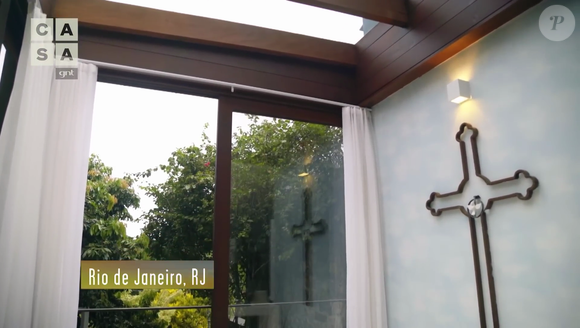 Heloisa Périssé construiu um cômodo na mansão especialmente para suas orações