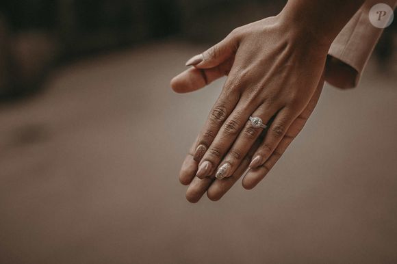 Unha em gel em casa: saiba como retirar