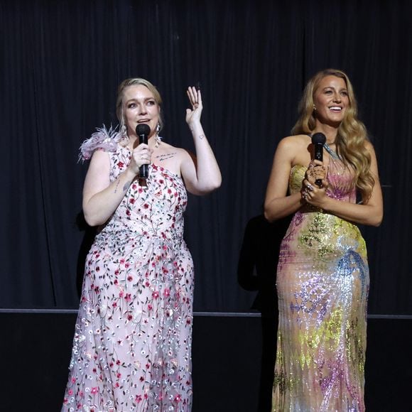 Colleen Hoover, autora do livro 'É Assim que Acaba', declarou apoio à Blake Lively na web.
