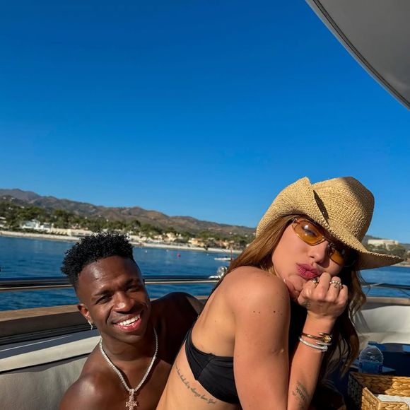 Virgínia Fonseca namora com o craque Vini Jr, do Real Madrid