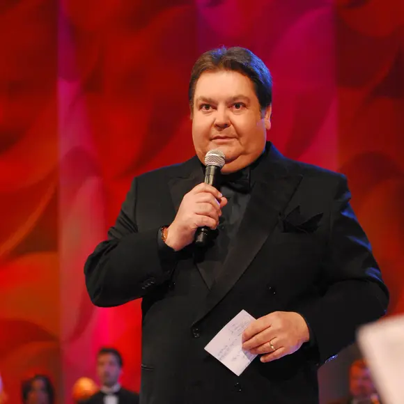 O ‘Domingão do Faustão’ ganhou um código de ética. Segundo a Folha de São Paulo, a Globo preparou um documento para orientar os profissionais que trabalhavam na atração