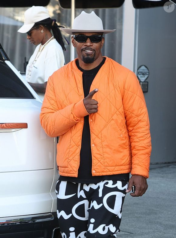 Durante a gravação de seu stand-up para a Netflix, exibido no documentário 'Jamie Foxx: What Had Happened Was', ele revelou ao público que viveu uma experiência de quase morte durante a misteriosa crise de saúde que o levou à hospitalização naquele ano.