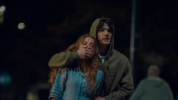 Mais de 10 milhões de visualizações na primeira semana: Essa minissérie britânica da Netflix tem só seis episódios e é perfeita para maratonar depois do trabalho