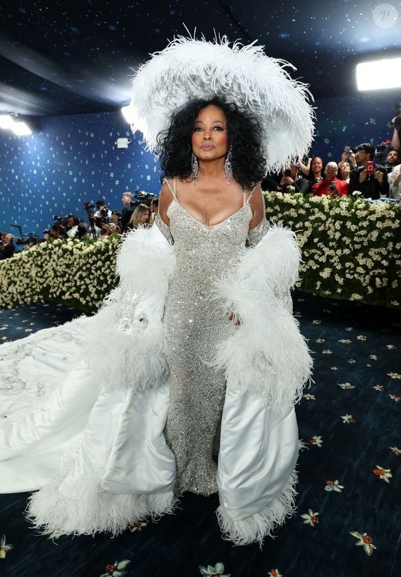 Conhecida por apresentações cheias de energia, Diana Ross sempre associou dança e movimento à sua forma de se manter forte