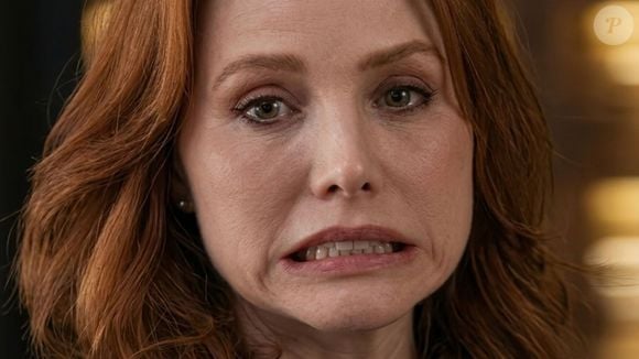 Adriana promete se vingar de Pilar com ajuda de Heitor