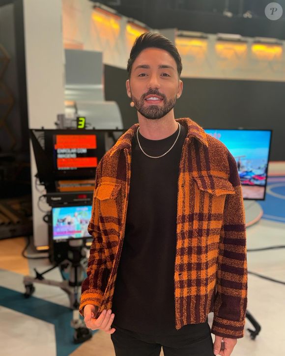 Rico Melquiades nunca negou que edita suas fotos e ainda fez diversas brincadeiras sobre o assunto na web