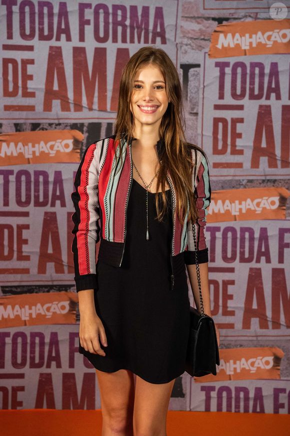 Caroline Dallarosa foi a Anjinha em 'Malhação - Toda Forma de Amar', seu primeiro papel na TV. Aos 28 anos, atriz está grávida da primeira filha