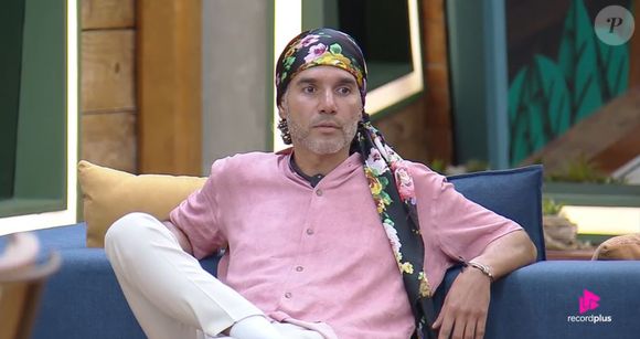 Após semana de brigas, Fernando ganha fôlego na Enquete UOL e pode surpreender na 4ª Roça de A Fazenda 17