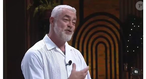 Participando do 'MasterChef', Alex Atala se limitou a elogiar a beleza de Helena Rizzo e esse comentário virou polêmica