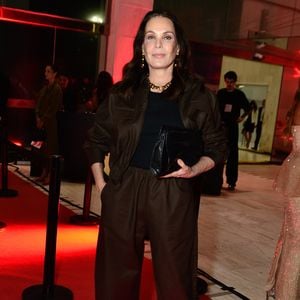 Carolina Ferraz deixou o ‘Domingo Espetacular’ após seis anos na Record; horas antes do anúncio, apresentadora publicou reflexão sobre desigualdade de gênero