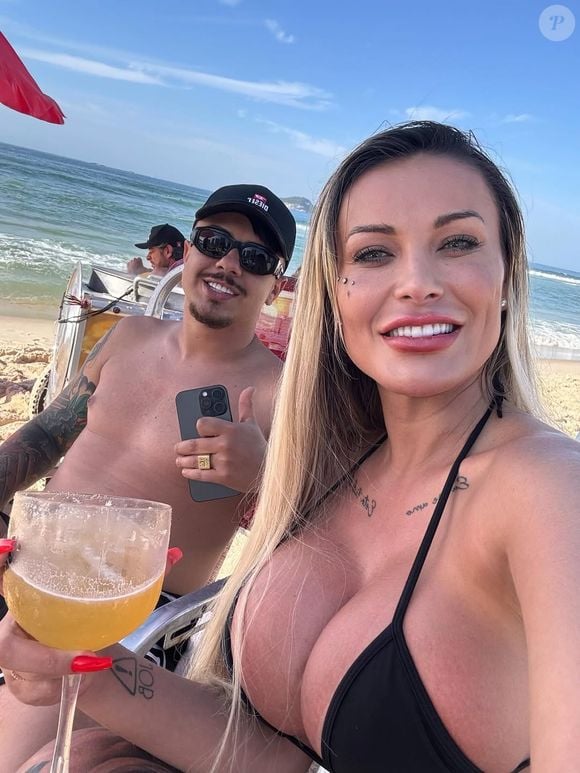 Andressa Urach é 13 anos mais velha que o novo marido. Ela tem 38 e ele, 25