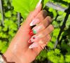 Unhas decoradas com frutas para a primavera