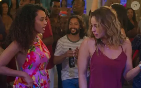 Vestido que Raquel usou na cena do samba em ‘Vale Tudo’ está esgotado no site oficial da Farm, mas pode ser encontrado em outros portais. A média de preço varia de R$ 400 a R$ 500