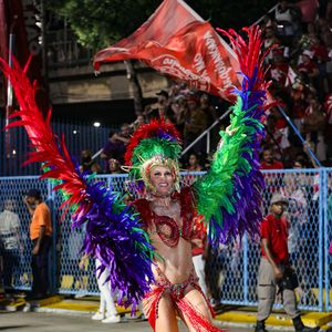 Musa do Salgueiro, Livia Andrade referenciou a Serpente Emplumada em sua fantasia