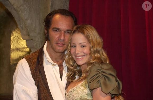 Ondulada, Danielle Winits fez parte da novela 'O Quinto Dos Infernos', de 2002