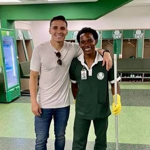 Pai de Endrick trabalhou em equipe de limpeza do Palmeiras