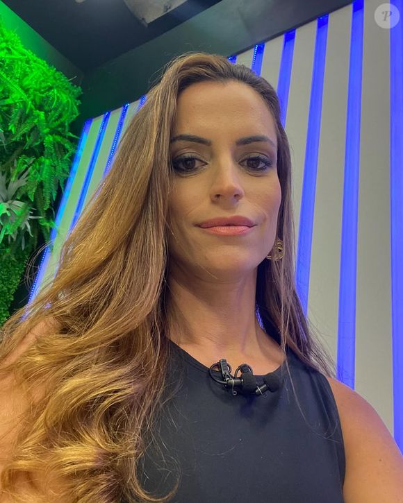 Repórter do SBT Lara Linhares foi acusada de traição ao marido com Jamerson Oliveira, diretor do programa 'Alô Juca' e coordenador da afiliada da emissora na Bahia - ele foi preso e liberado após fiança por dirigir embriagado