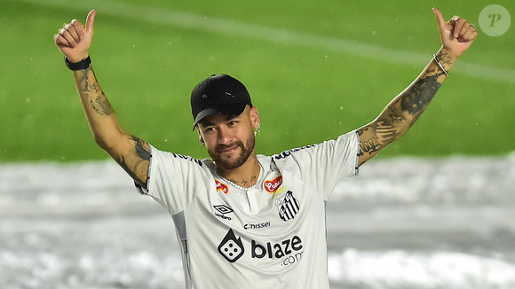 Neymar está de volta ao Santos