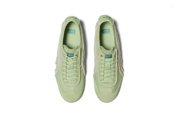 De acordo com a descrição do produto, o Onitsuka Tiger Mexico 66 SD Exposed Foam Jade Verde possui cabedal em couro premium, material que proporciona estrutura e durabilidade, além de uma entressola com tecnologia de amortecimento aprimorada para oferecer mais conforto durante o uso