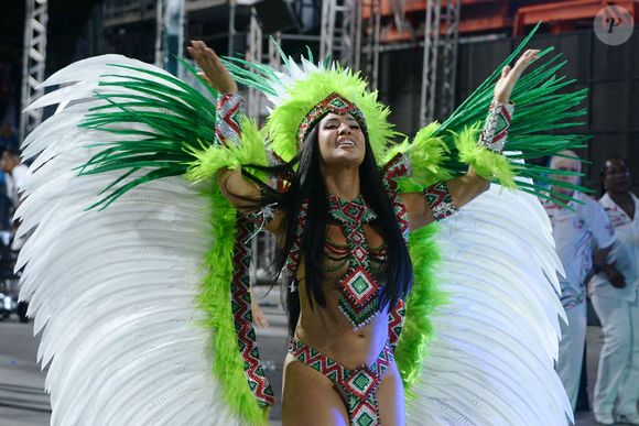 Isabelle Nogueira, vice-campeã do ‘BBB 24’, desfilou na Grande Rio no carnaval 2025