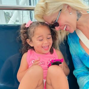 O combinado, de acordo com ela, era que a organizadora ficasse responsável por todos os detalhes da comemoração: decoração, recreação, personagens, buffet, doces personalizados e demais itens tradicionais de festas infantis. “Seria pagar e me despreocupar”, afirmou.