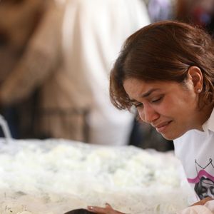 Com Preta Gil no caixão, Jude Paulla deu seu adeus à amiga