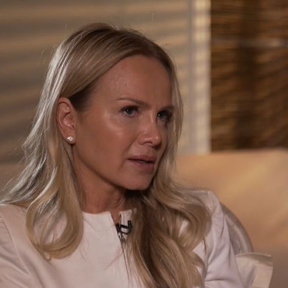 "Ele foi um pai possível que ele podia ser dentro da educação pouco amorosa que ele teve do meu avô. O 'eu te amo' ou a presença paterna era algo muito distante na nossa família", confidenciou.