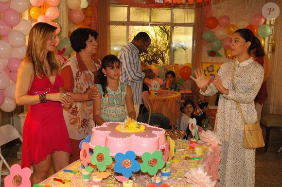 Bruna Marquezine deu vida à personagem deficiente visual na novela 'América': 'Falei para os diretores: 'Quero fazer'. E ao mesmo tempo falei para mim mesma: 'Será que consigo?'