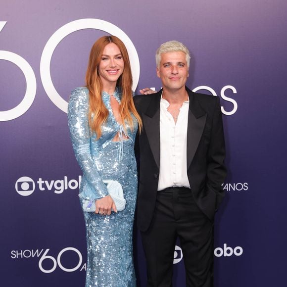 Recentemente, Giovanna Ewbank e Bruno Gagliasso renovaram os votos do casamento e Fernanda Paes Leme não esteve presente