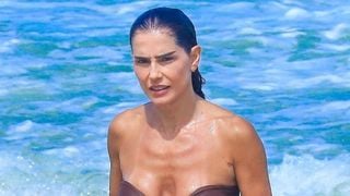 Pão com Nutella e Coca-Cola no café da manhã? Dieta nada saudável de Deborah Secco gera polêmica na web: 'É linda, mas certeza que não faz isso'