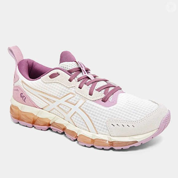 A entressola em espuma e a aplicação em gel são alguns dos recursos presentes no Tênis Asics Gel-Quantum 360 para proporcionar maciez e melhor absorção dos impactos.