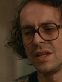 Novo embate! Atilla perde a paciência com Reha e toma decisão: resumo do capítulo de sexta-feira 17/04, da novela 'Coração de Mãe'