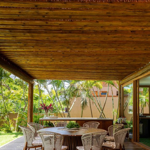 Casa de Heloísa Perísse na Bahia chama atenção por quartos sem TV e muito espaço externo