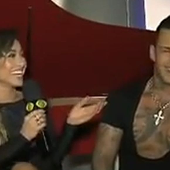 Sabrina Sato fazia entrevistas para o programa 'Pânico na Band'