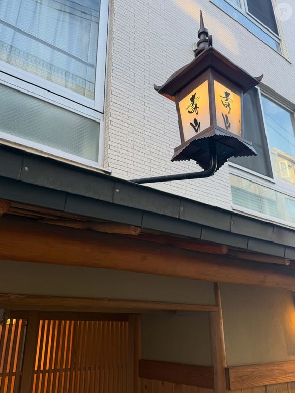 O restaurante escolhido por Shawn Mendes e Bruna Marquezine não serve salmão e tem como destaque o atum bluefin e peixes frescos da estação