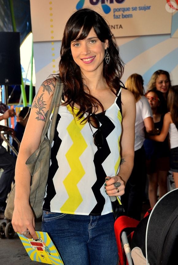 Mel Lisboa revelou que deixou a novela para se dedicar aos ensaios do musical ‘Rita Lee mora ao lado’, baseado no livro de Henrique Bartsch