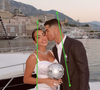 A Teoria da Linha Verde sugere que a inclinação do corpo nas fotos revela relações de domínio e submissão entre homens e mulheres, interpretação contestada por especialistas