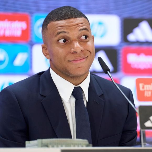 O principal nome da França na Copa de 2026 já fez uma revelação inesperada sobre sua carreira. Em entrevista ao L'Équipe, Mbappé explicou por que não gostaria que um filho fosse jogador de futebol