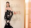 Atriz Anne Hathaway diz que passou a valorizar mais o bem-estar e menos a pressão estética com o passar do tempo