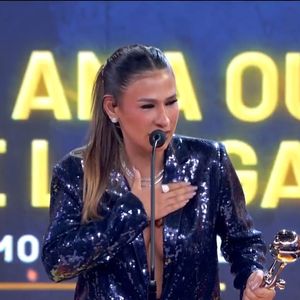 Simone Mendes se emocionou em seu discurso