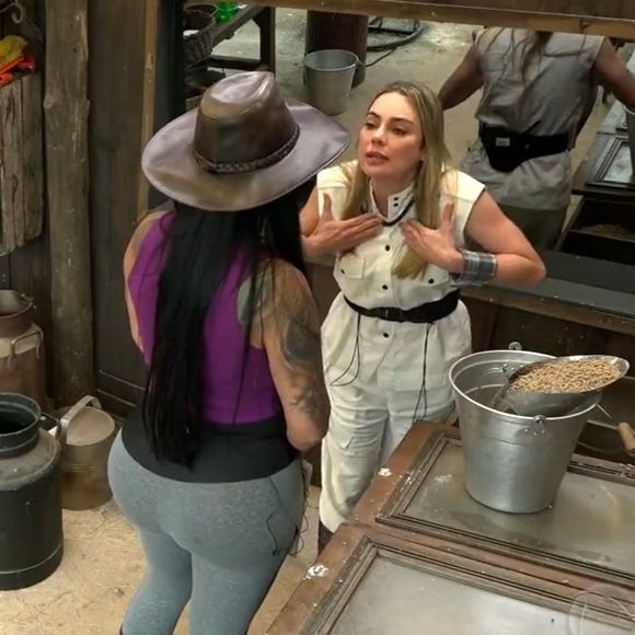 Em sua edição de 'A Fazenda', Rachel Sheherazade também bateu boca antes de ser eliminada